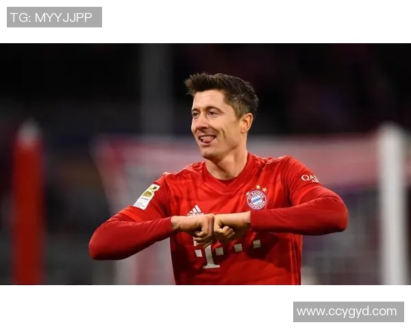 不同年代足球巨星对比分析 谁才是真正的王者之争