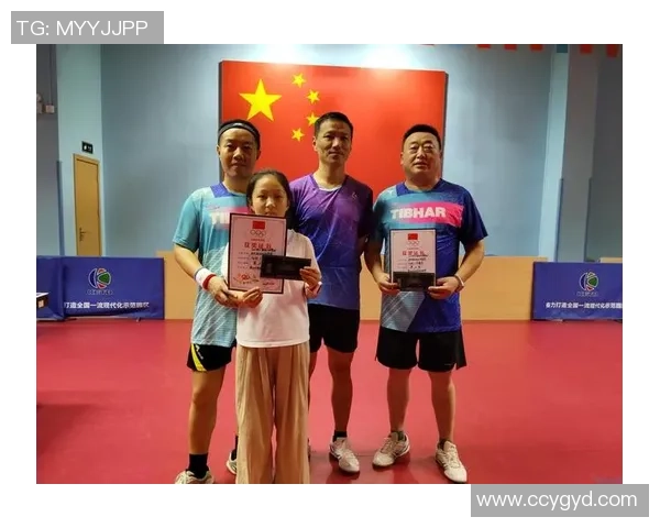 乒乓球和足球双星：跨界运动员的传奇之路与球场梦想