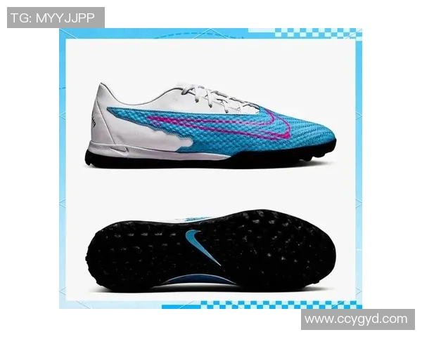 如何选择适合足球球星的运动鞋提高场上表现和舒适度