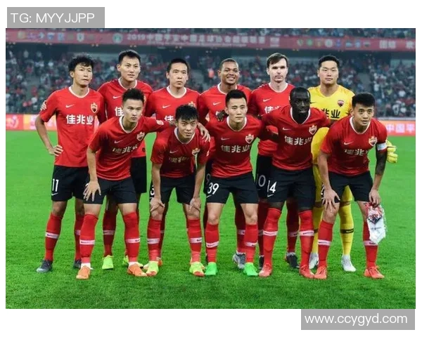 延吉足球球星崛起之路：从地方英雄到职业赛场的奋斗历程