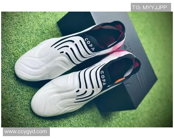 球星系足球鞋带的独特方式揭秘与技巧分析