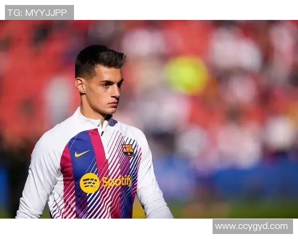 足球天才小白的传奇之路：从巴萨青训到世界舞台的辉煌征程