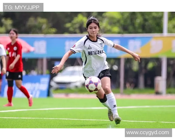 足球巨星迎来四个宝贝女儿家庭幸福美满引发热议